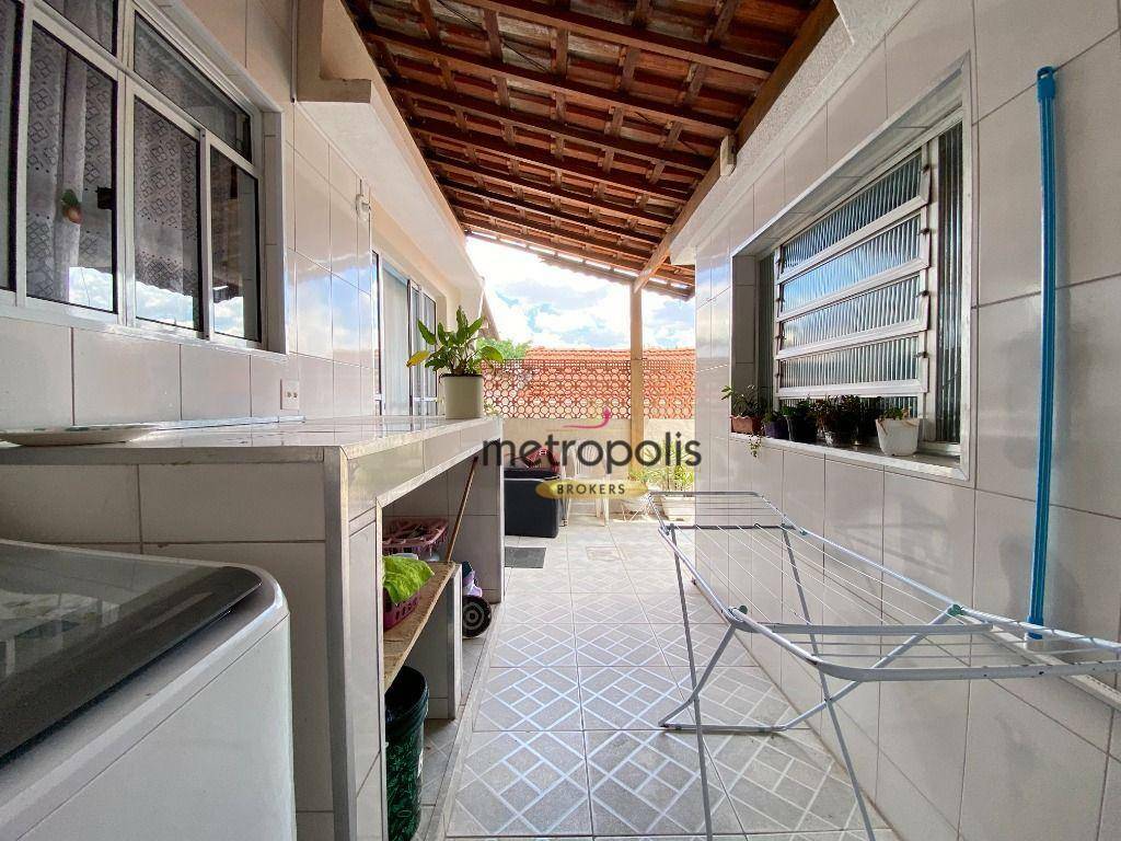 Casa para alugar com 2 quartos, 70m² - Foto 22