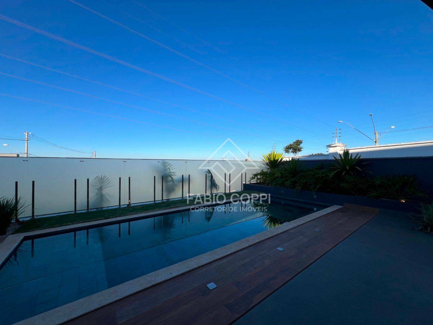 Casa de Condomínio à venda com 3 quartos, 267m² - Foto 2