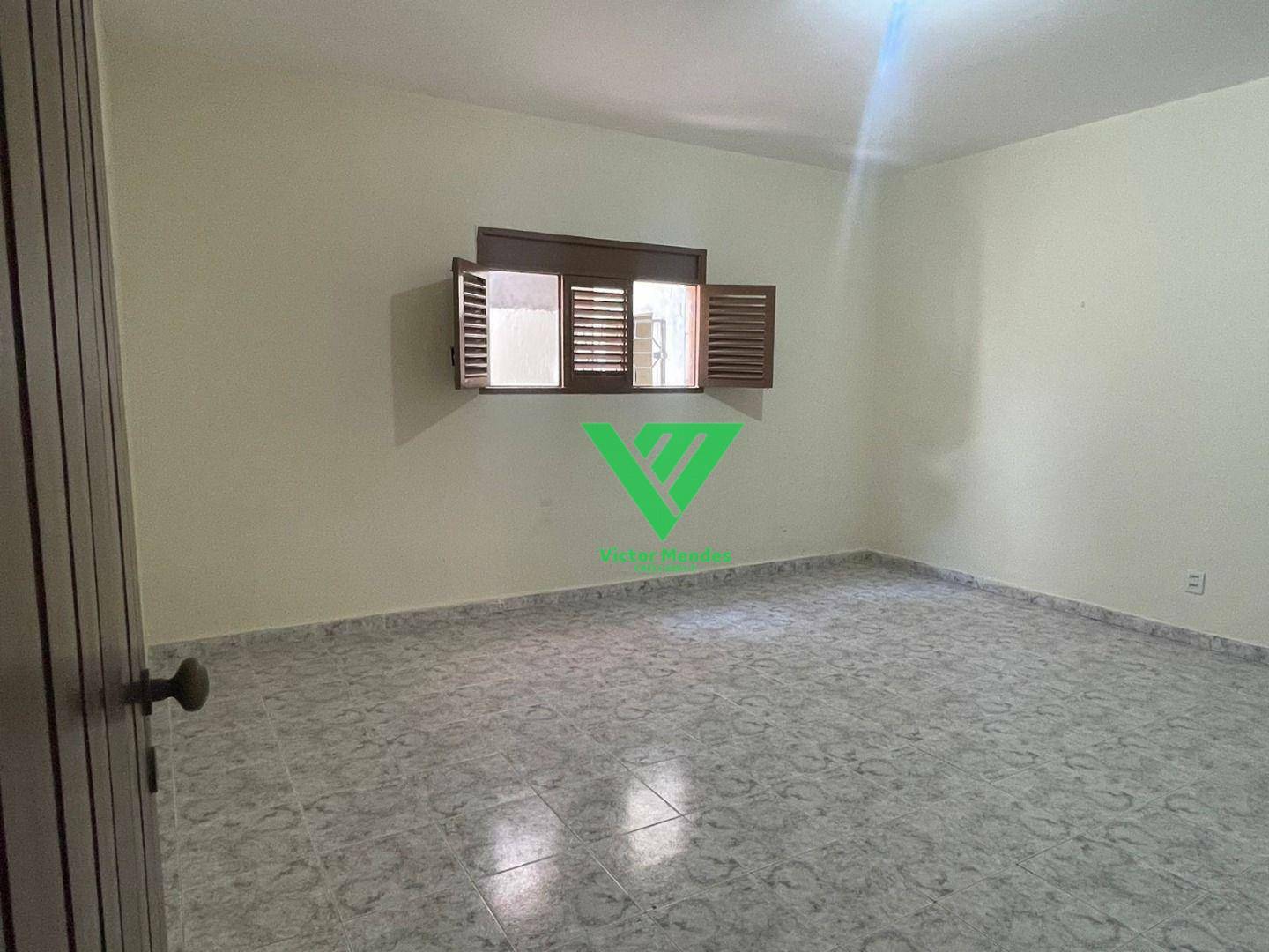 Casa à venda com 5 quartos, 180m² - Foto 20