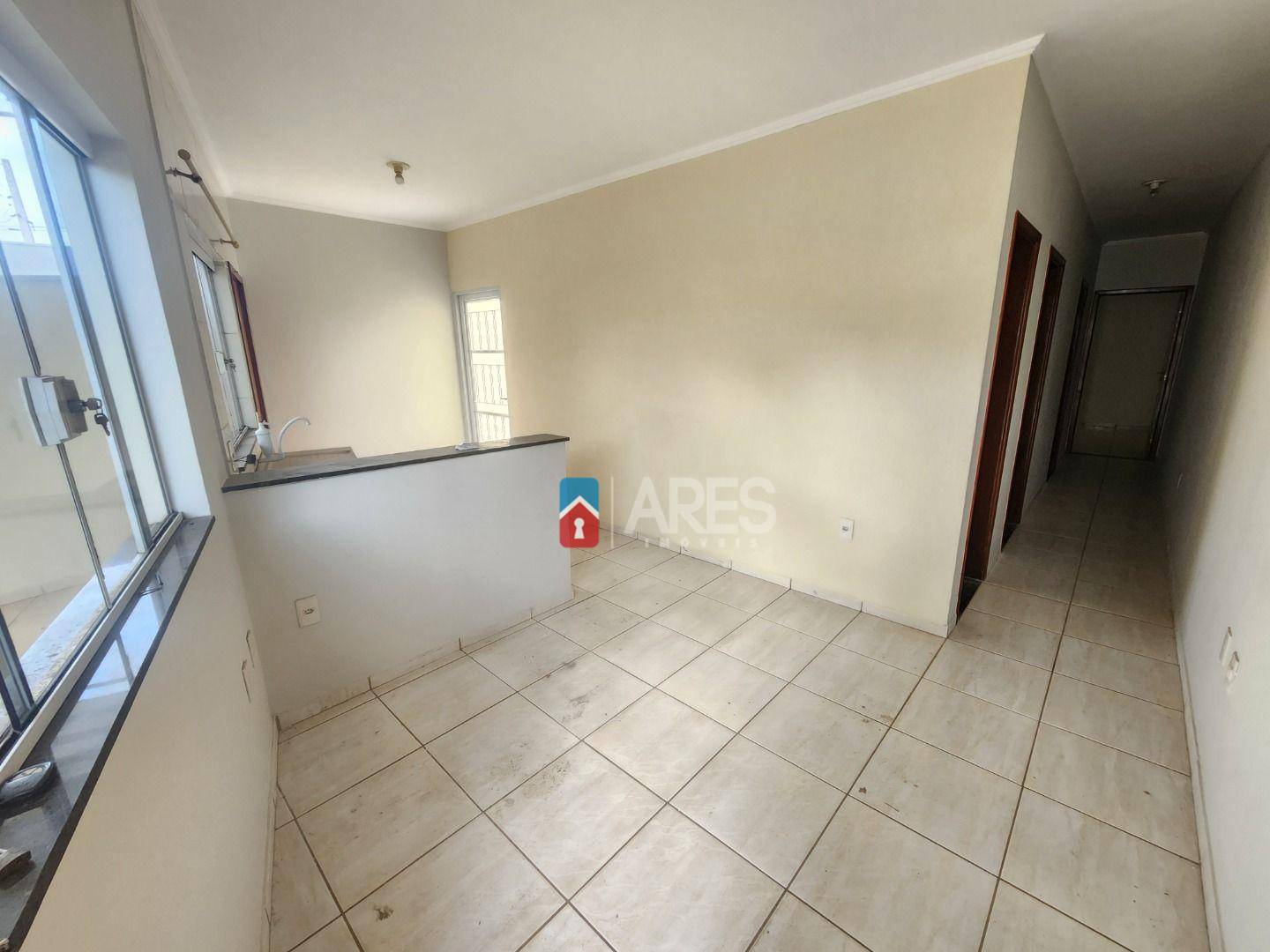 Casa à venda com 3 quartos, 63m² - Foto 4