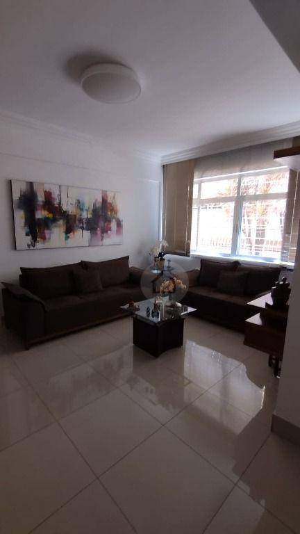 Apartamento à venda com 3 quartos, 160m² - Foto 1