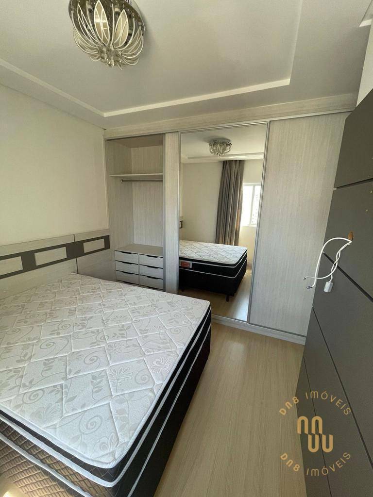 Apartamento à venda com 4 quartos, 137m² - Foto 15