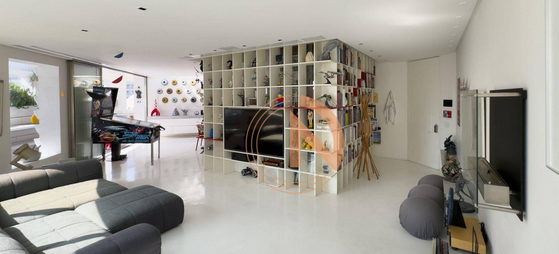 Cobertura, 3 quartos, 202 m² - Foto 1