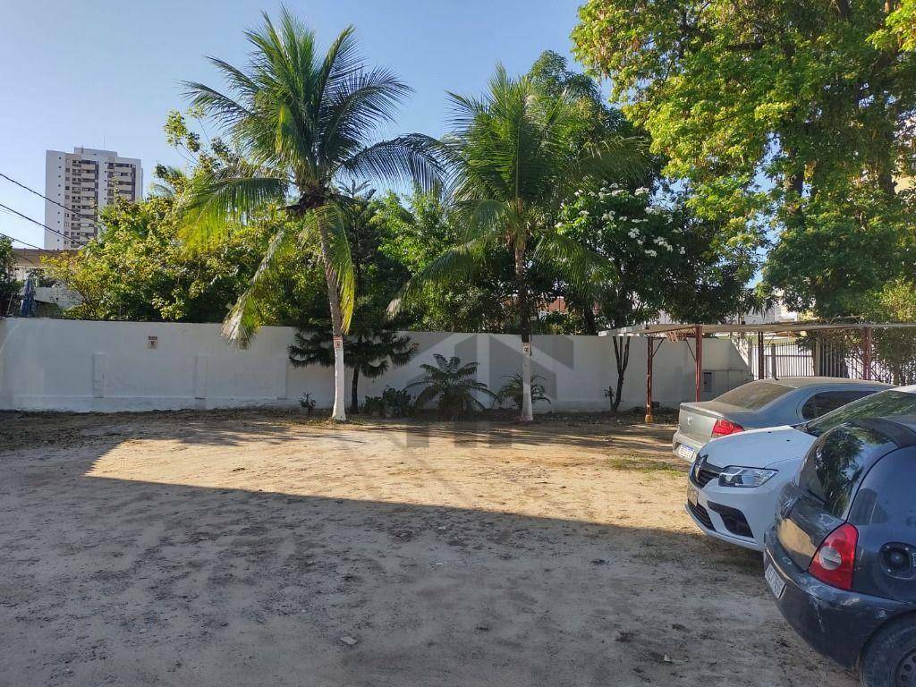 Apartamento à venda com 3 quartos, 70m² - Foto 2