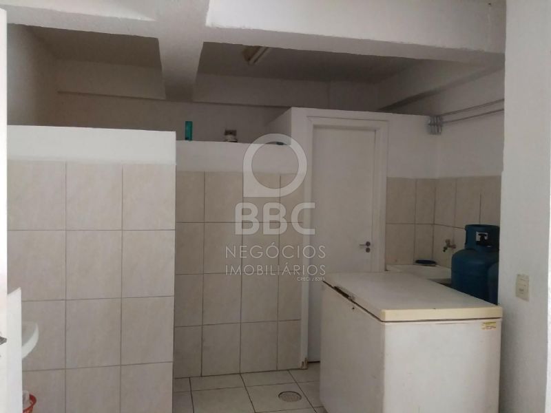 Sobrado à venda com 8 quartos, 467m² - Foto 10