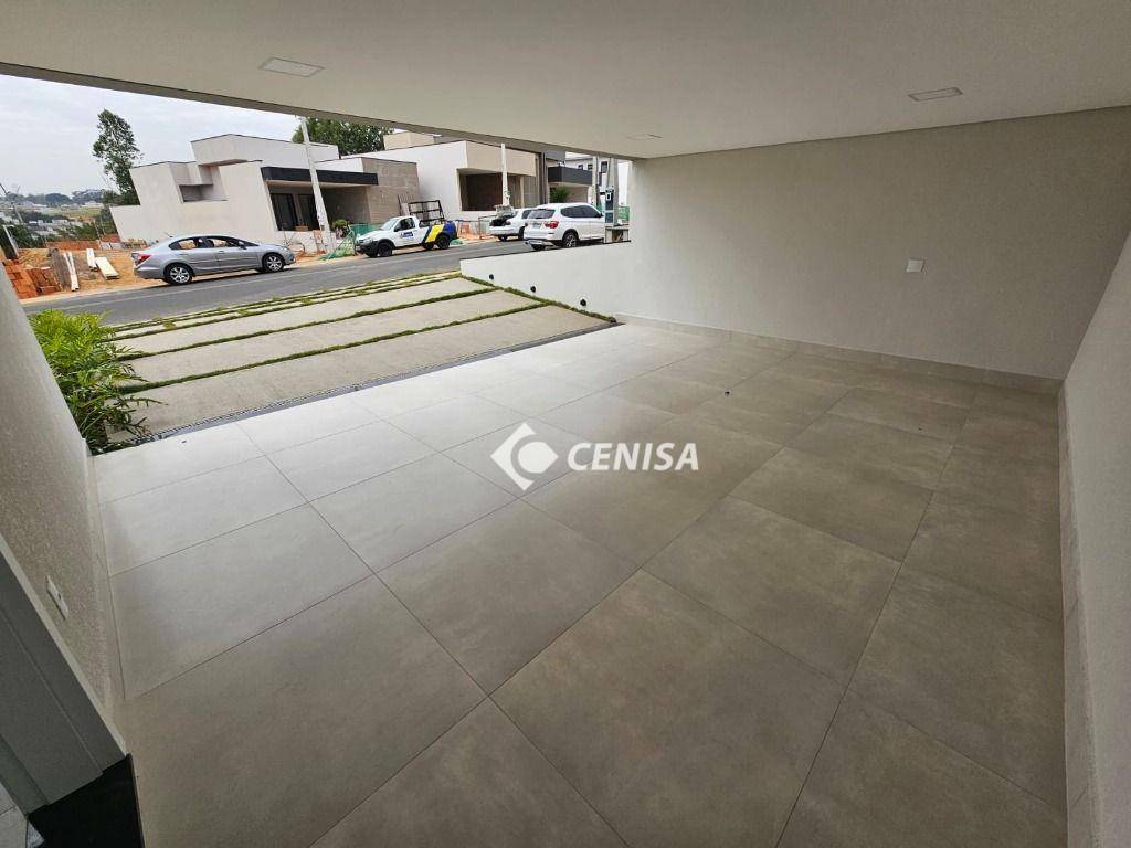 Casa de Condomínio à venda com 3 quartos, 228m² - Foto 3