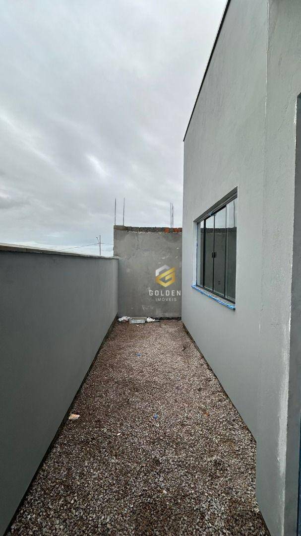 Casa à venda com 2 quartos, 78m² - Foto 4