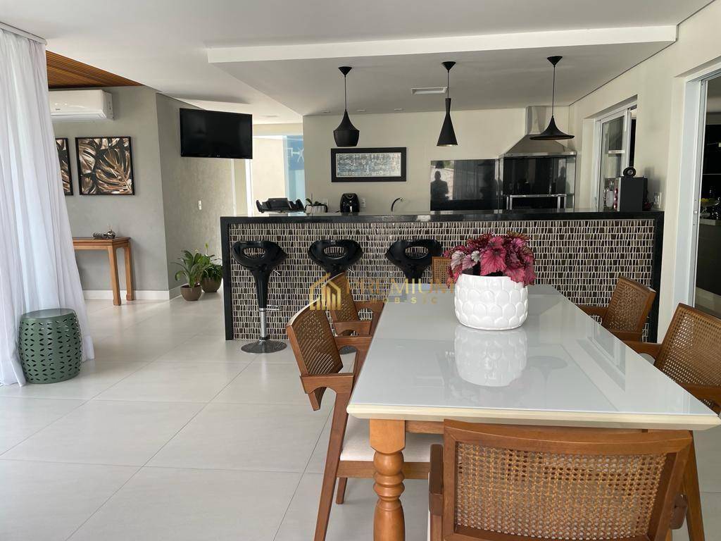 Sobrado, 5 quartos, 346 m² - Foto 2