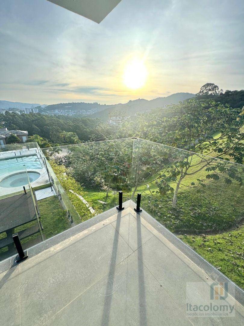 Casa de Condomínio à venda com 4 quartos, 1385m² - Foto 15