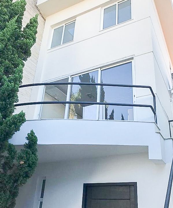 Casa à venda com 4 quartos, 350m² - Foto 1