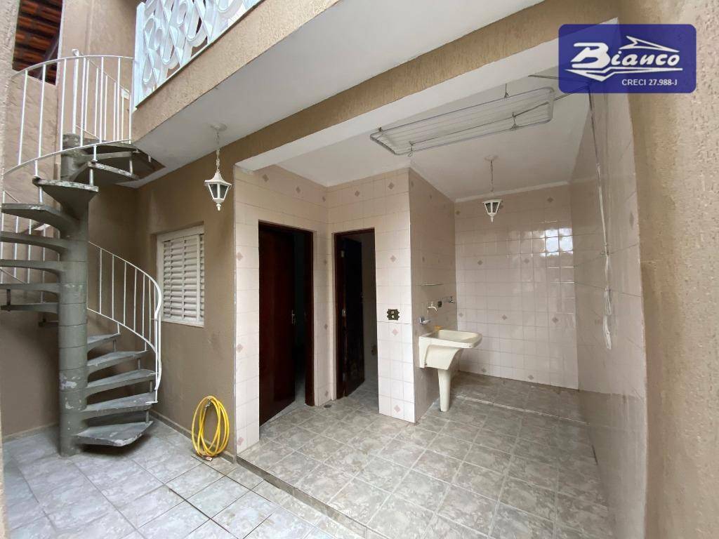 Sobrado à venda com 3 quartos, 159m² - Foto 4