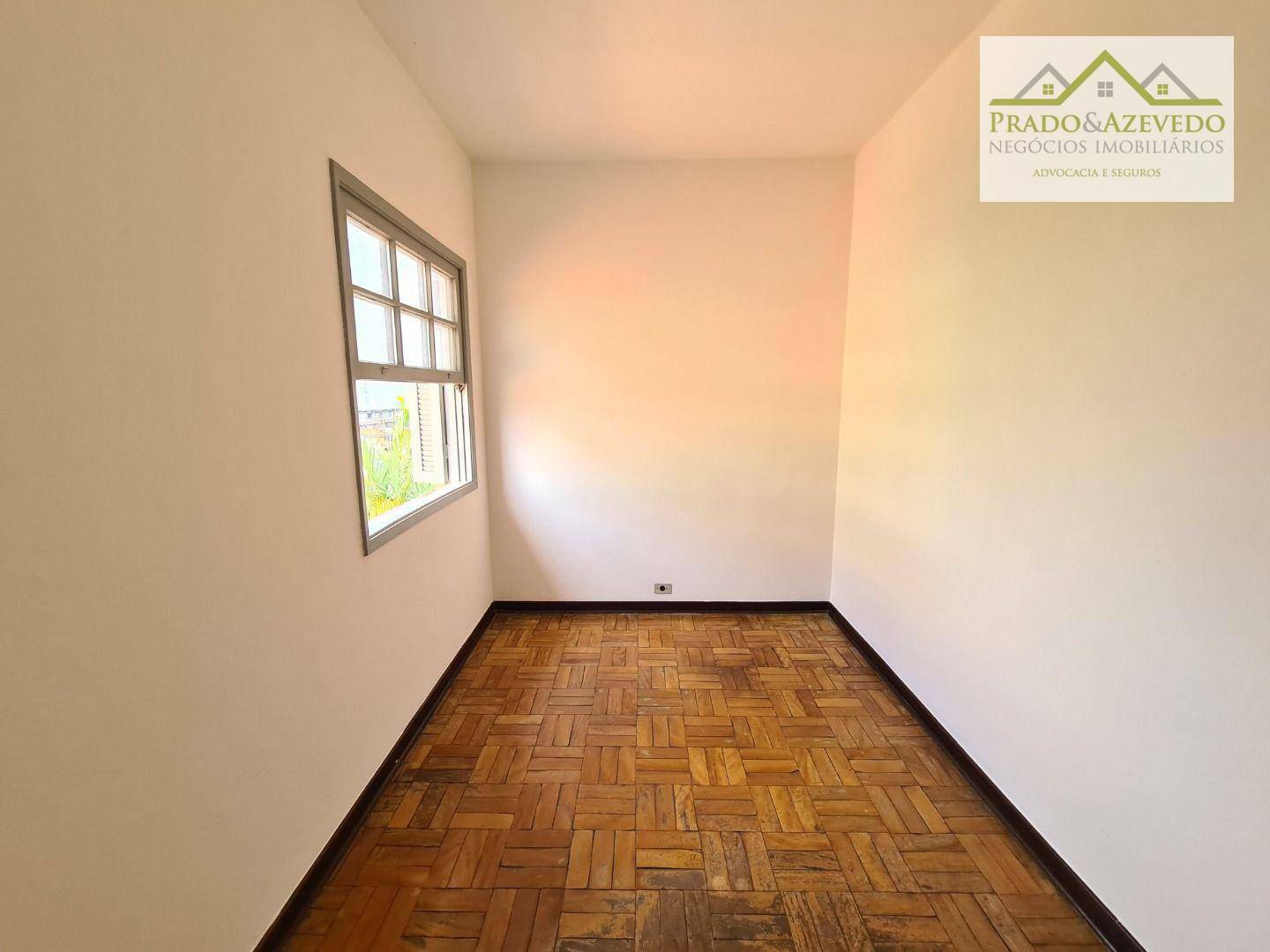 Casa para alugar com 3 quartos, 207m² - Foto 12
