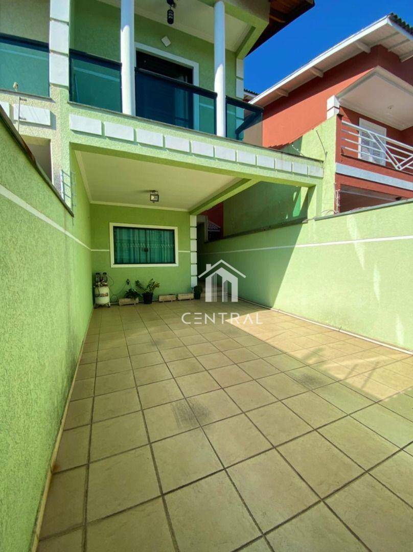 Sobrado à venda com 3 quartos, 150m² - Foto 2