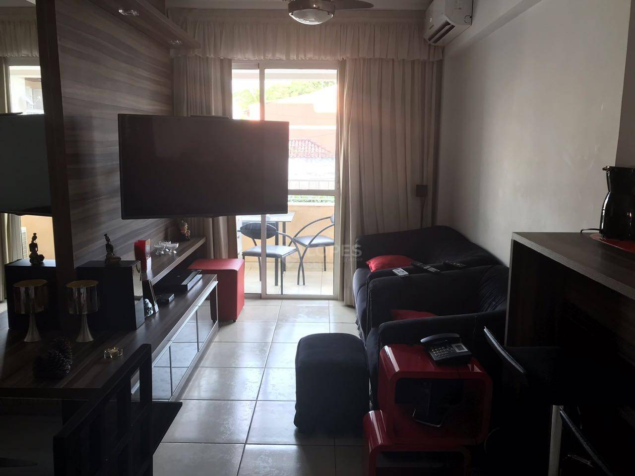 Apartamento à venda com 3 quartos, 70m² - Foto 2