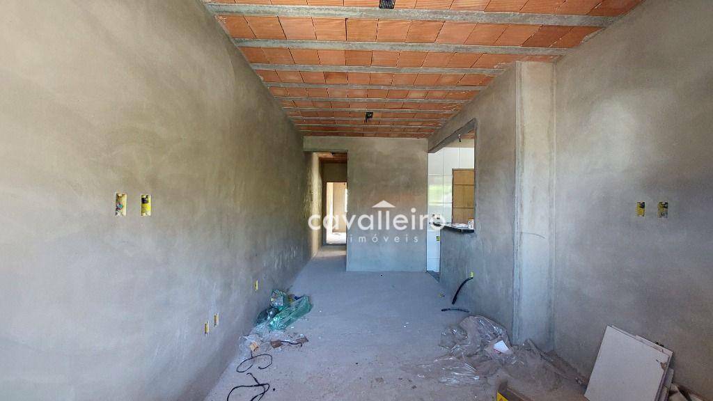 Casa à venda com 2 quartos, 78m² - Foto 11