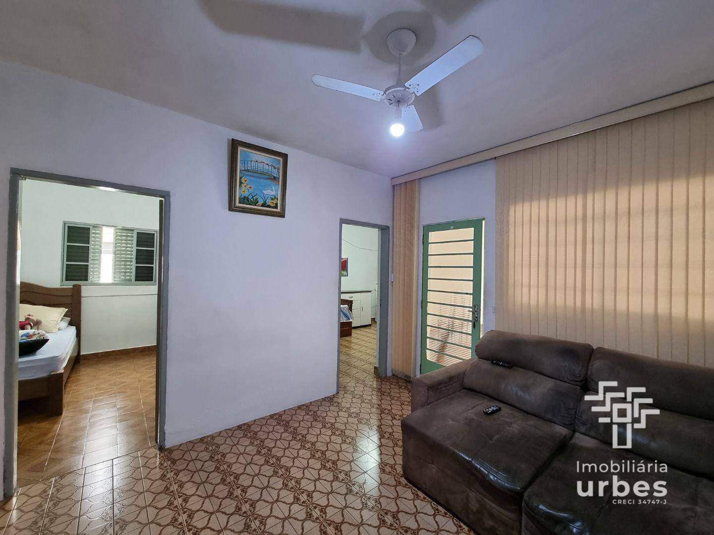 Casa à venda com 4 quartos, 236m² - Foto 4