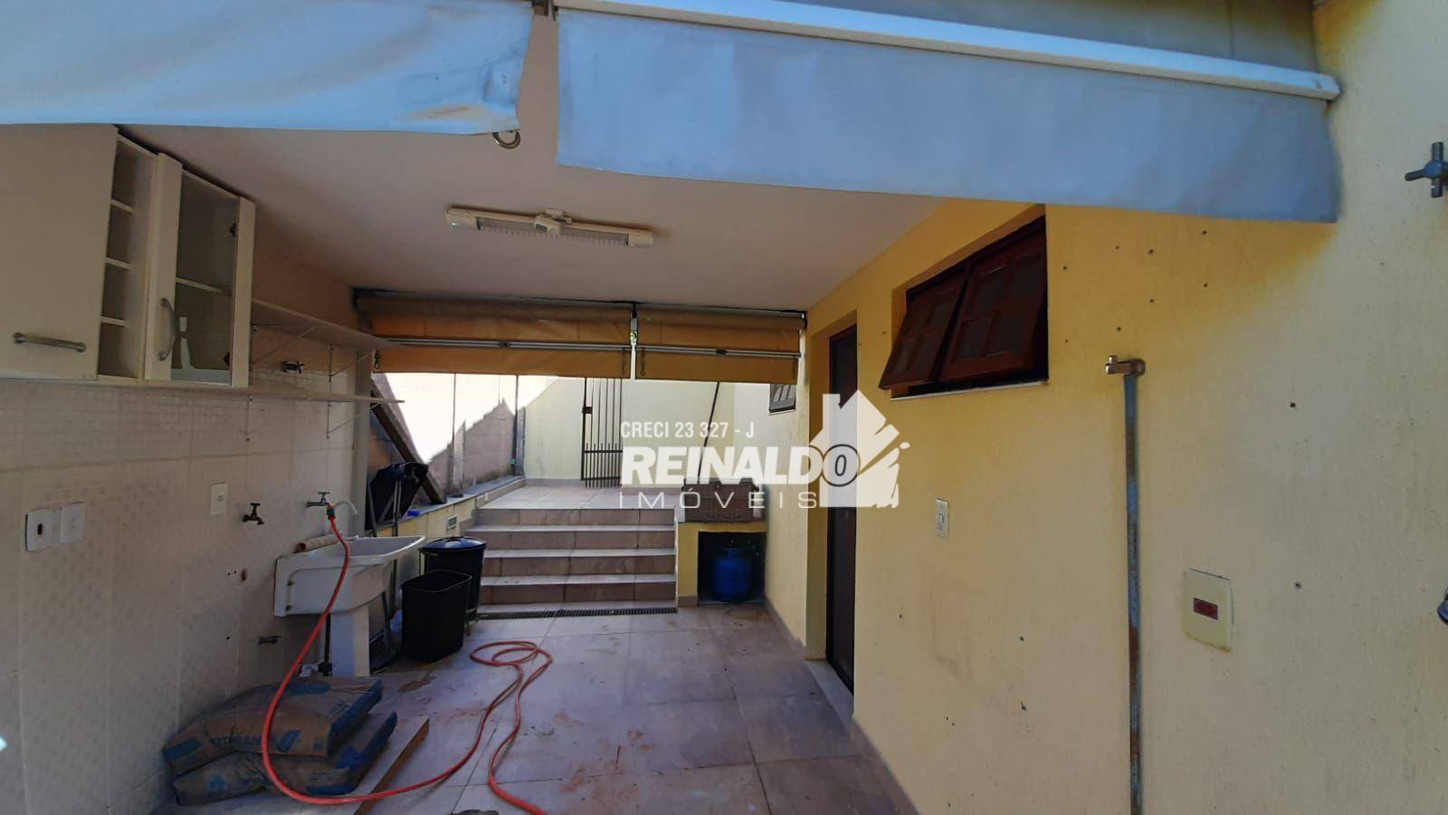 Casa de Condomínio à venda com 3 quartos, 250m² - Foto 18