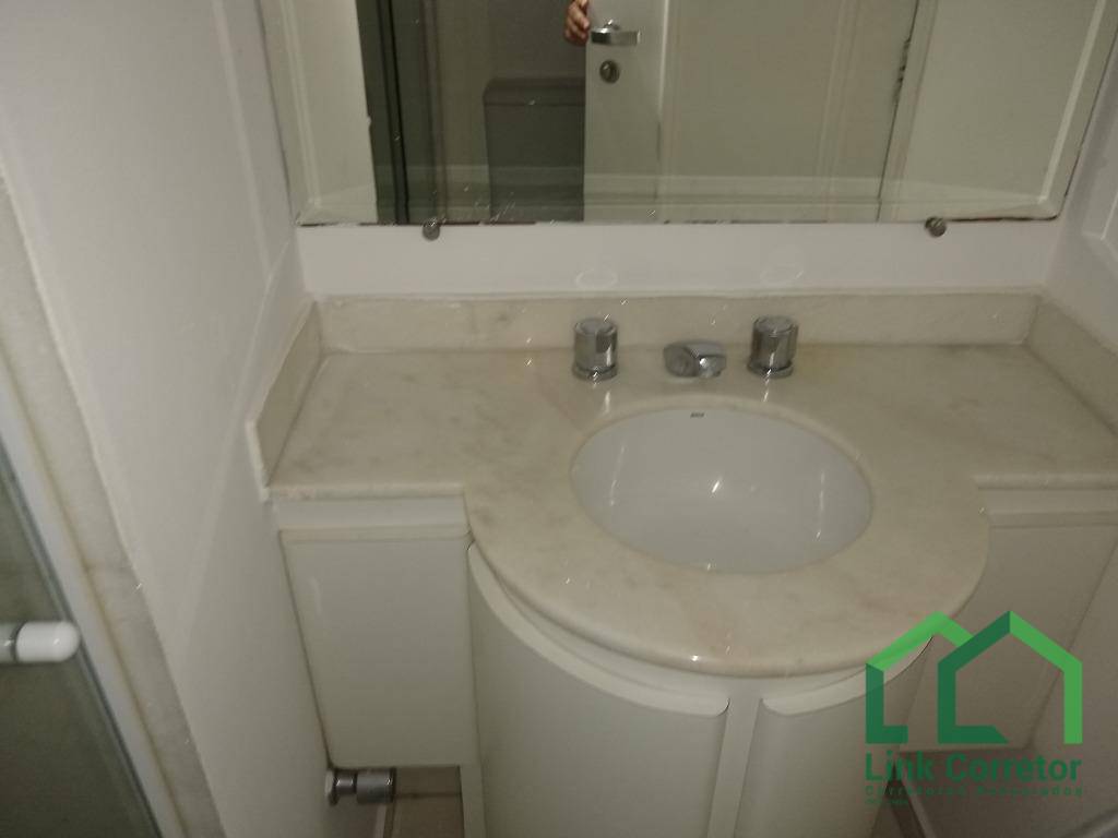 Apartamento à venda com 2 quartos, 70m² - Foto 21