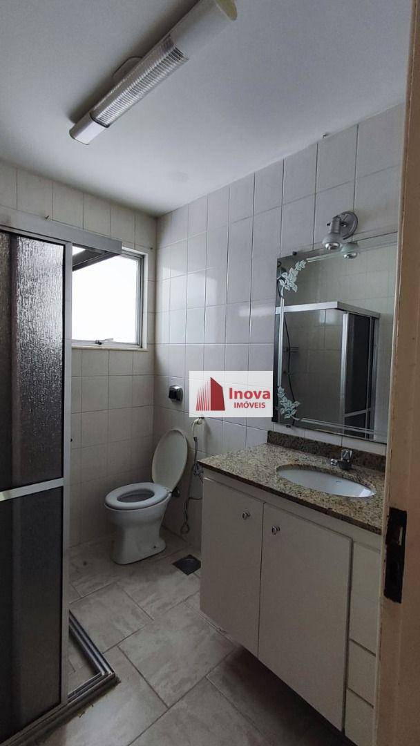 Apartamento para alugar com 3 quartos, 122m² - Foto 24