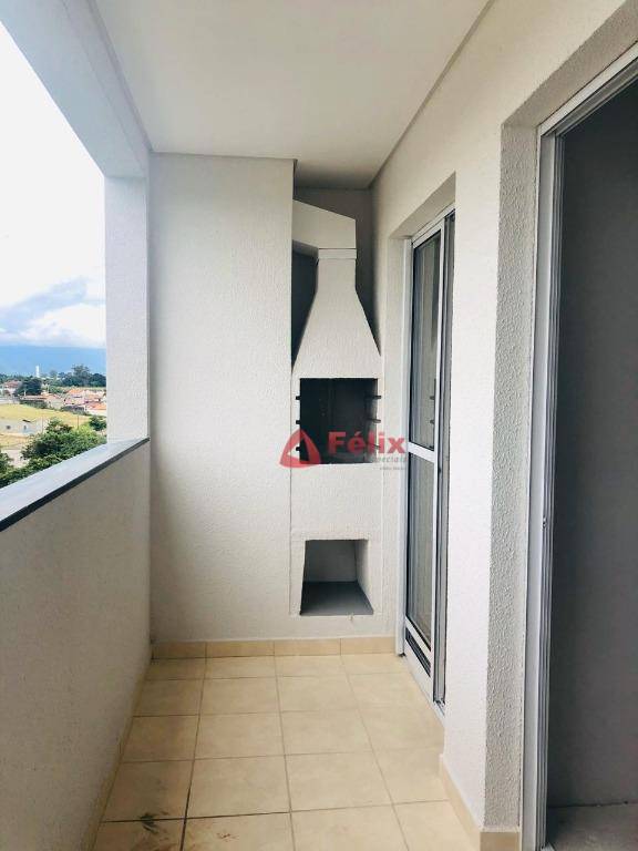 Apartamento à venda com 2 quartos, 61m² - Foto 4