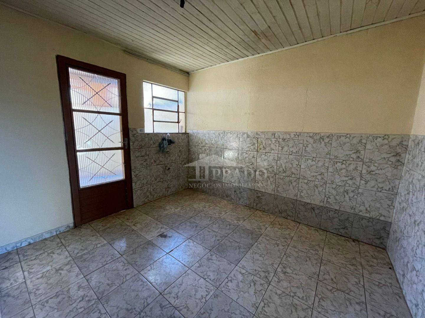 Casa à venda com 2 quartos, 130m² - Foto 8