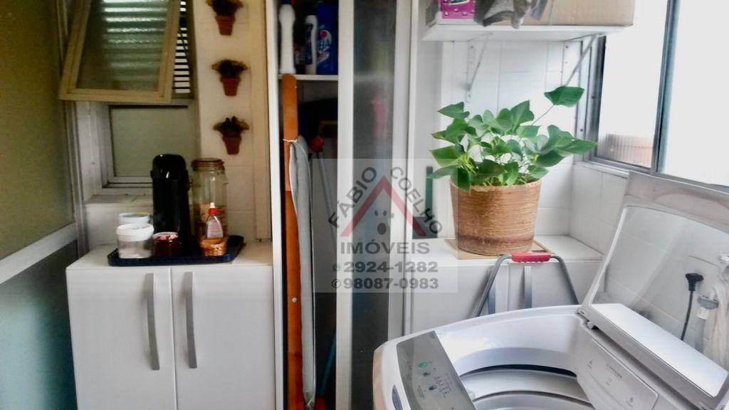 Apartamento à venda com 3 quartos, 72m² - Foto 4