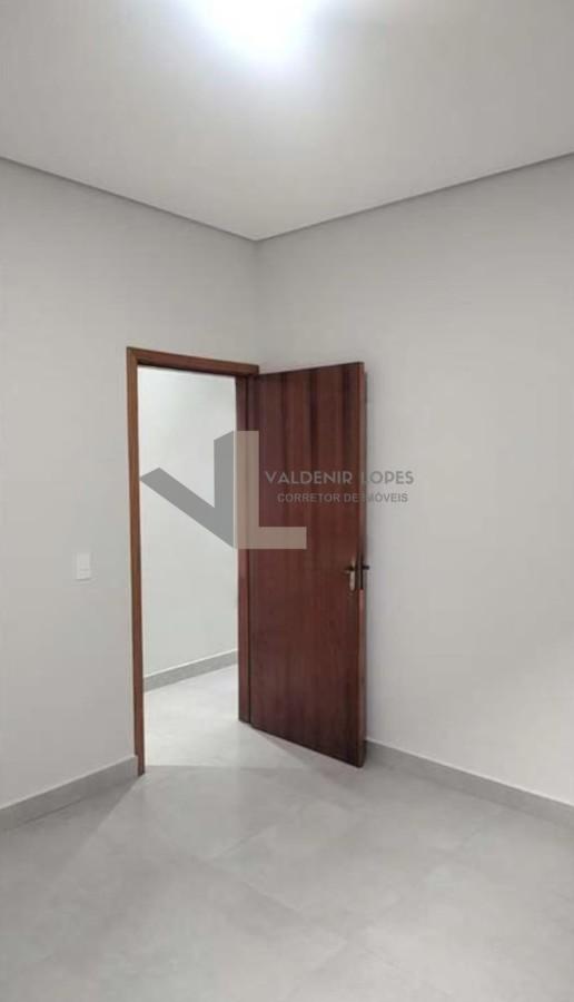 Casa à venda com 2 quartos, 80m² - Foto 9