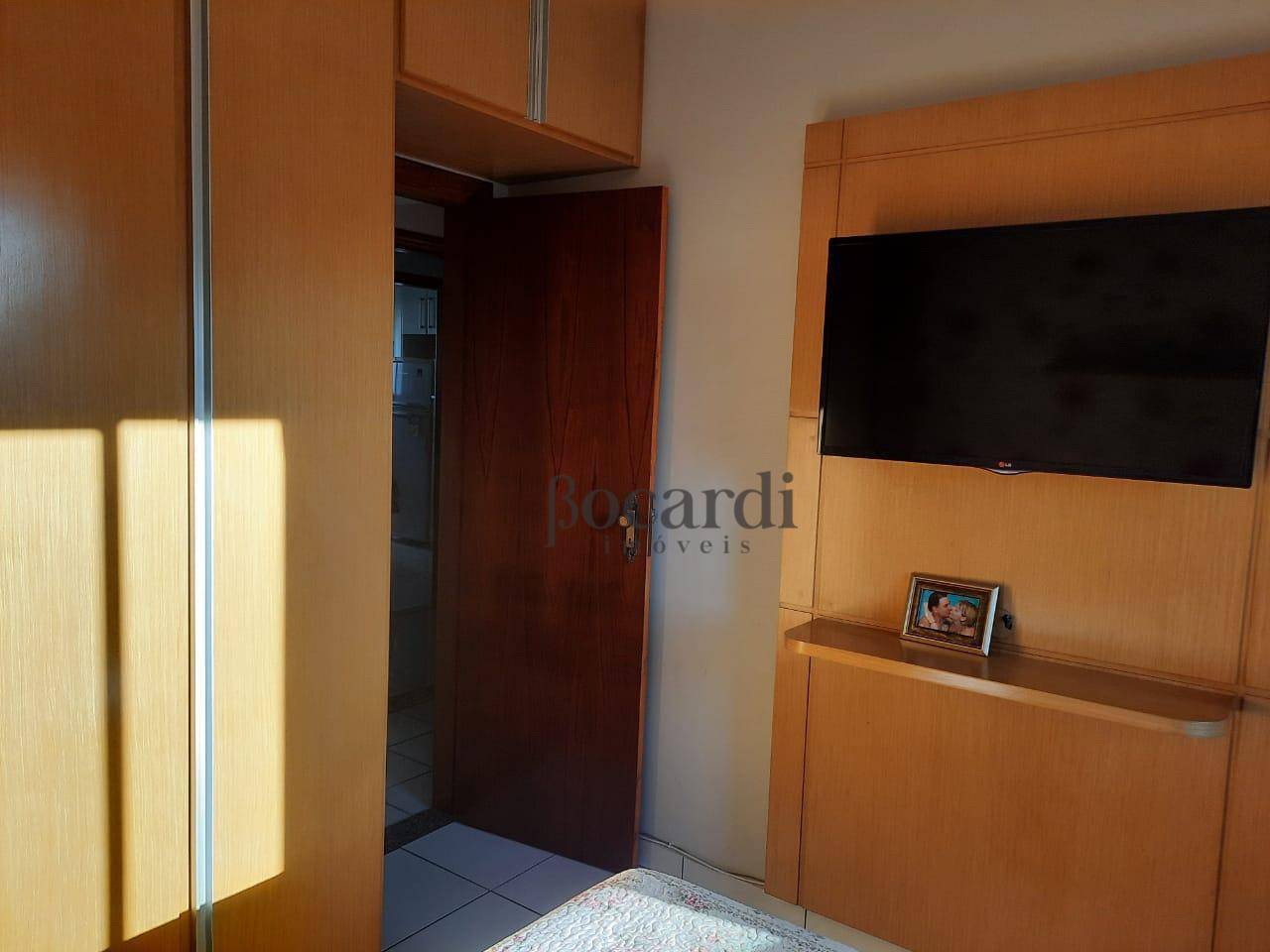 Apartamento à venda com 3 quartos, 195m² - Foto 7