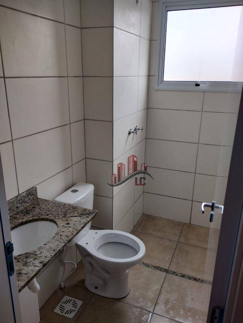 Apartamento para alugar com 2 quartos, 62m² - Foto 13