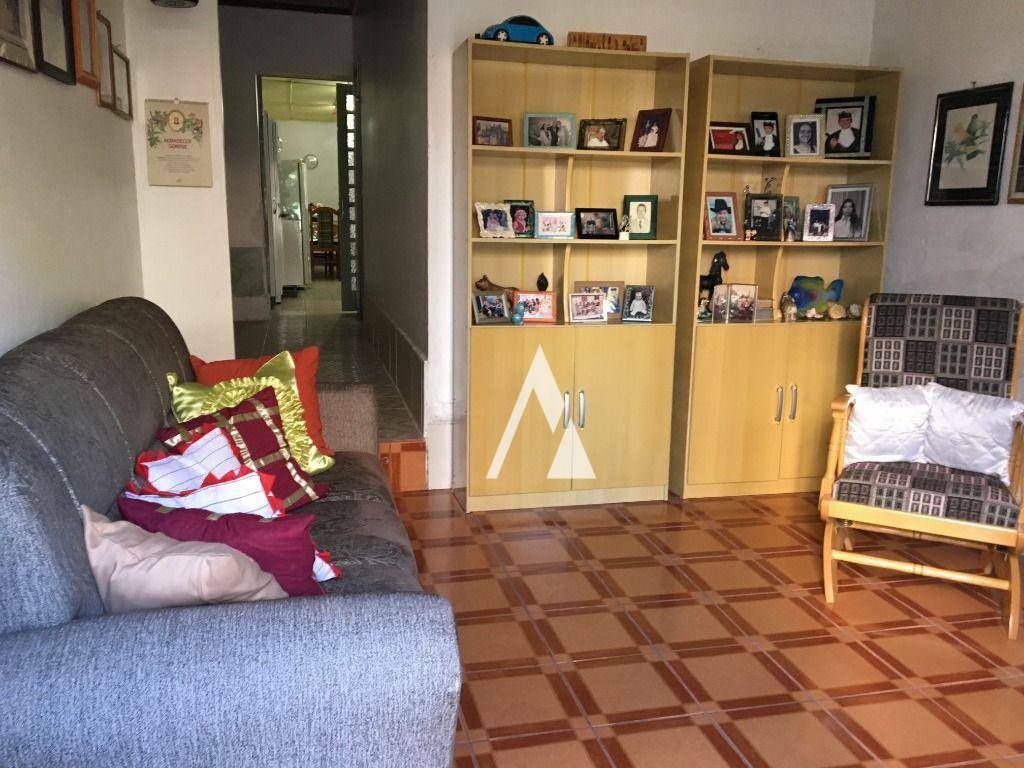 Casa à venda com 3 quartos, 127m² - Foto 2