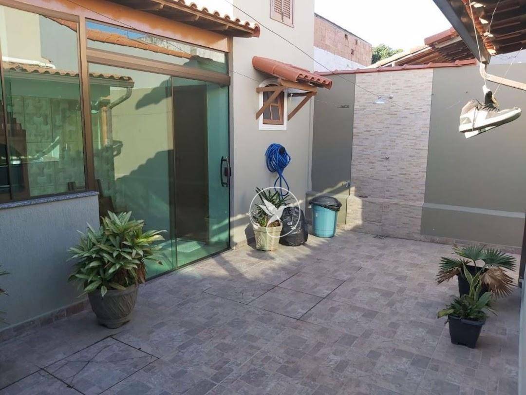 Casa de Condomínio à venda com 4 quartos, 160m² - Foto 36
