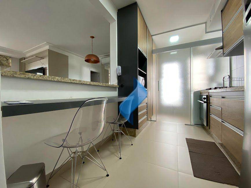 Apartamento à venda com 3 quartos, 97m² - Foto 19