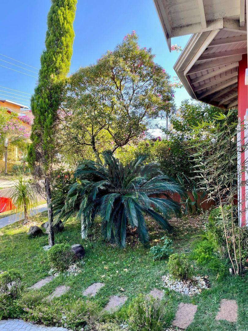 Casa de Condomínio à venda com 4 quartos, 260m² - Foto 3