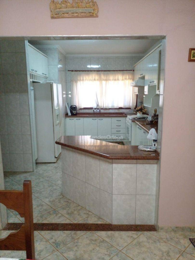 Chácara à venda com 4 quartos, 900m² - Foto 7