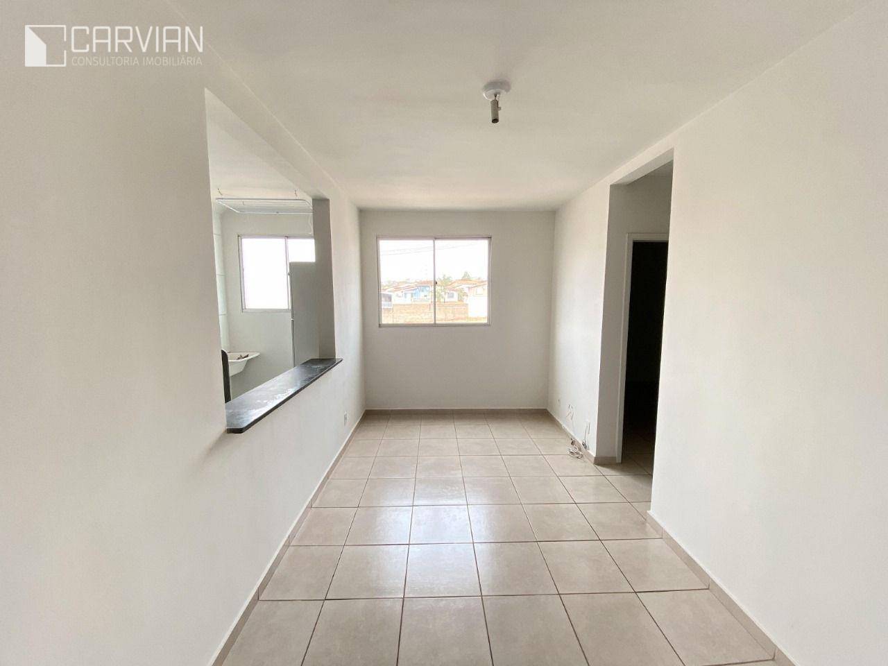 Apartamento à venda com 2 quartos, 45m² - Foto 2