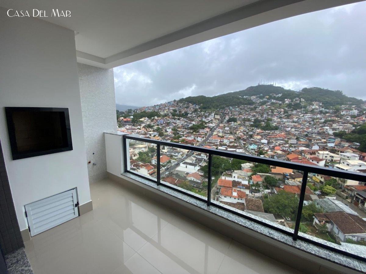 Apartamento à venda com 3 quartos, 123m² - Foto 3