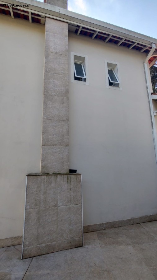 Casa para alugar com 4 quartos, 560m² - Foto 24