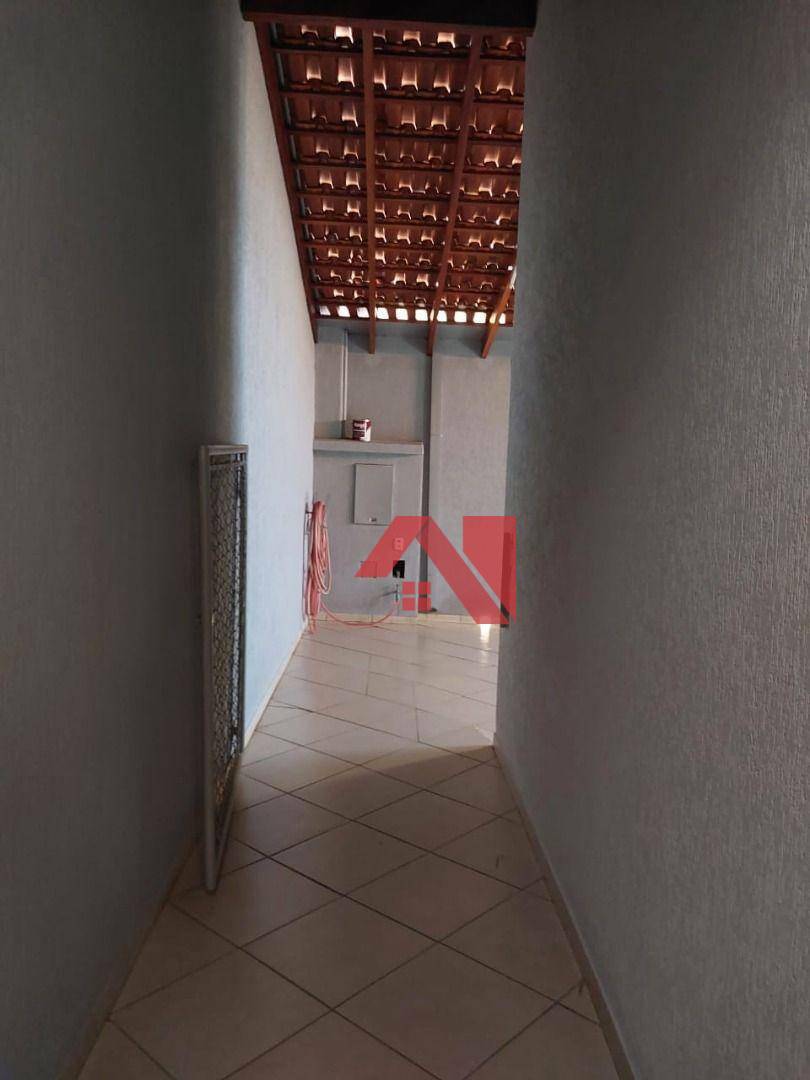 Casa à venda com 2 quartos, 120m² - Foto 63