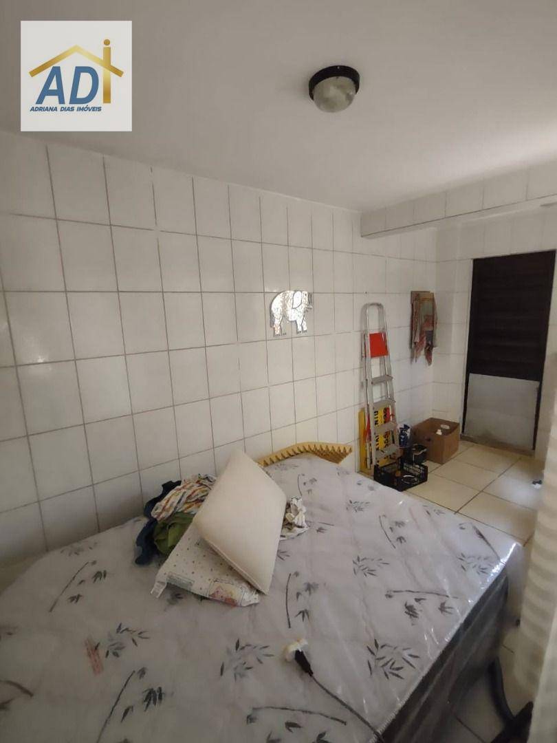 Casa de Condomínio à venda com 4 quartos, 247m² - Foto 3