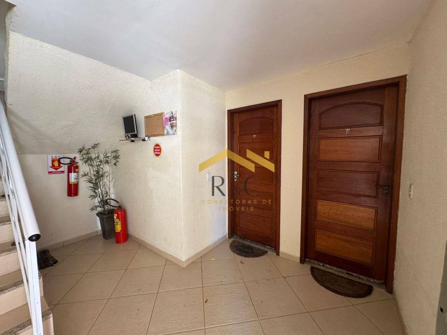 Apartamento à venda com 2 quartos, 85m² - Foto 3