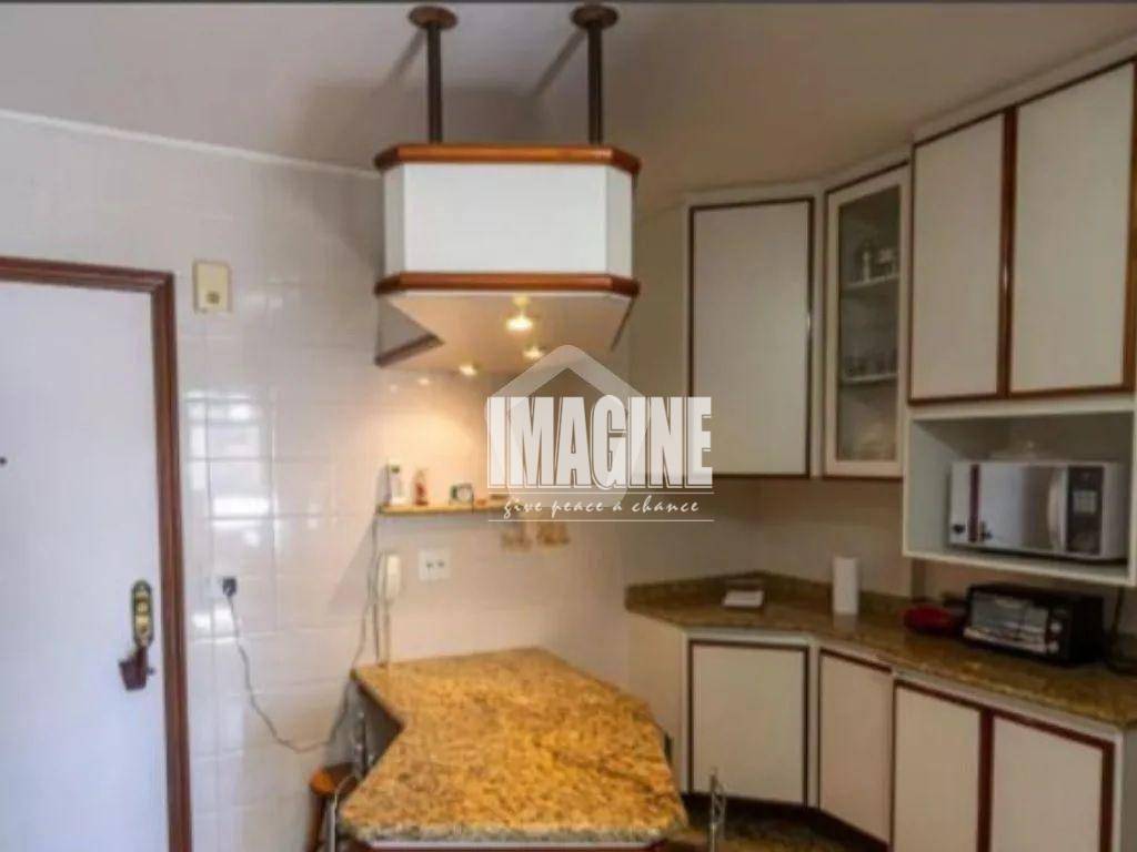 Apartamento à venda com 3 quartos, 210m² - Foto 20