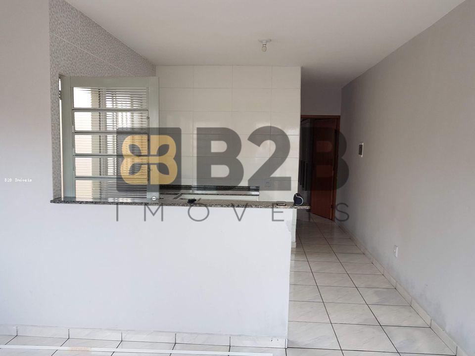 Casa à venda com 1 quarto, 180m² - Foto 3