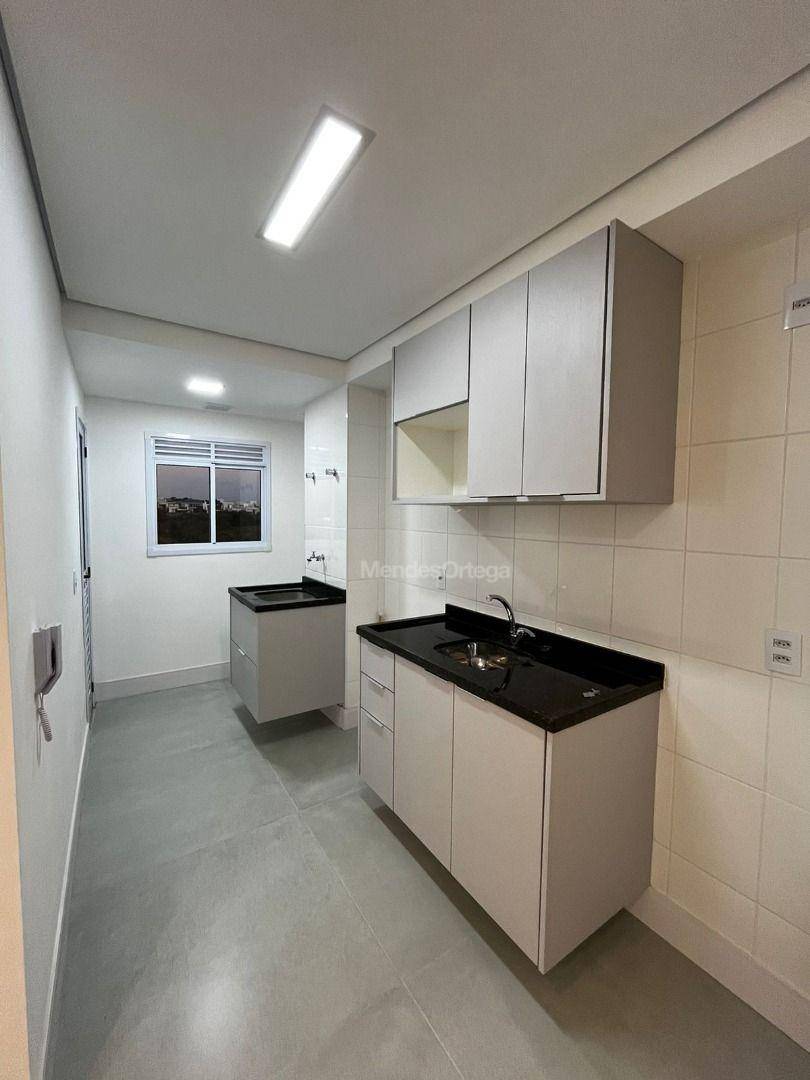 Apartamento para alugar com 2 quartos, 63m² - Foto 5