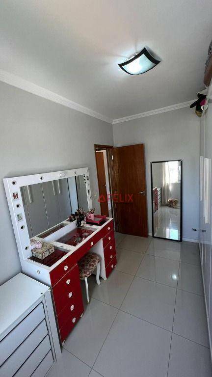 Apartamento à venda com 3 quartos, 75m² - Foto 9