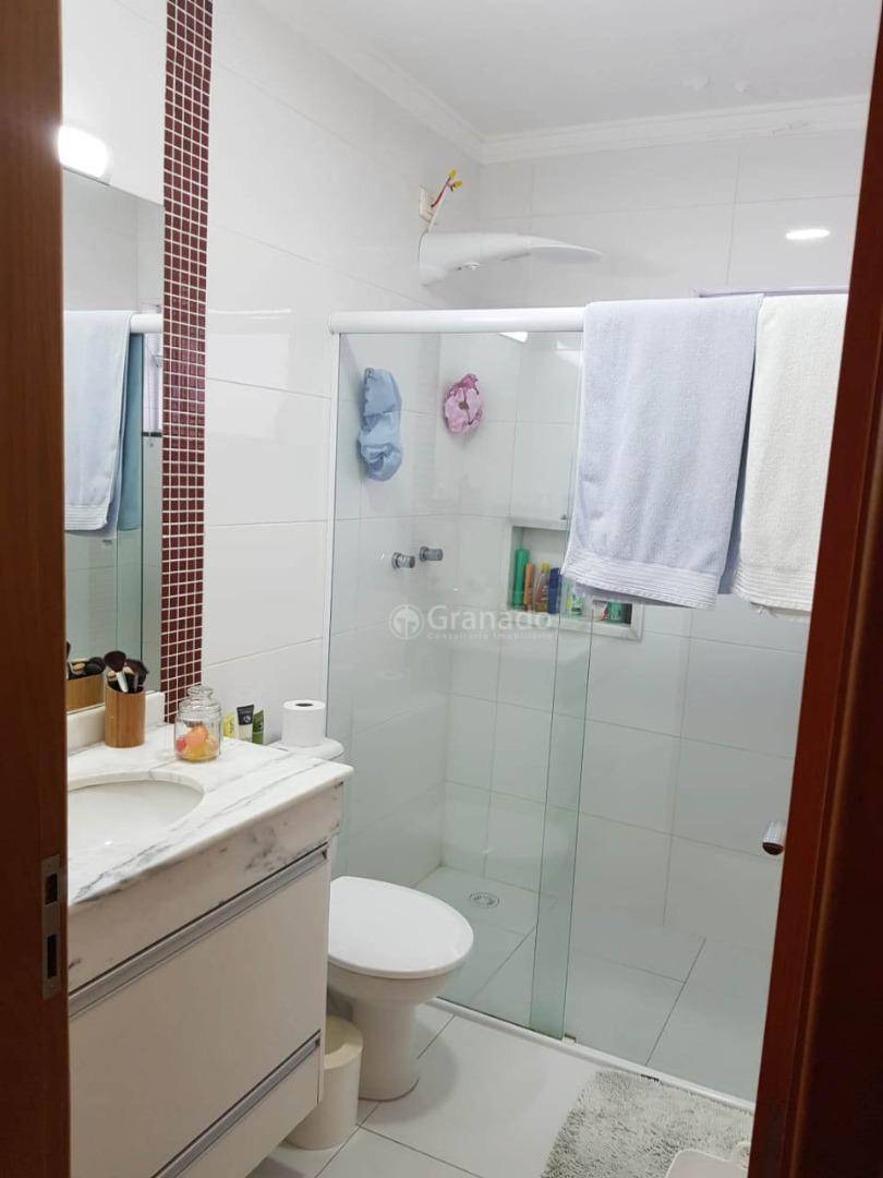 Sobrado à venda com 3 quartos, 157m² - Foto 3