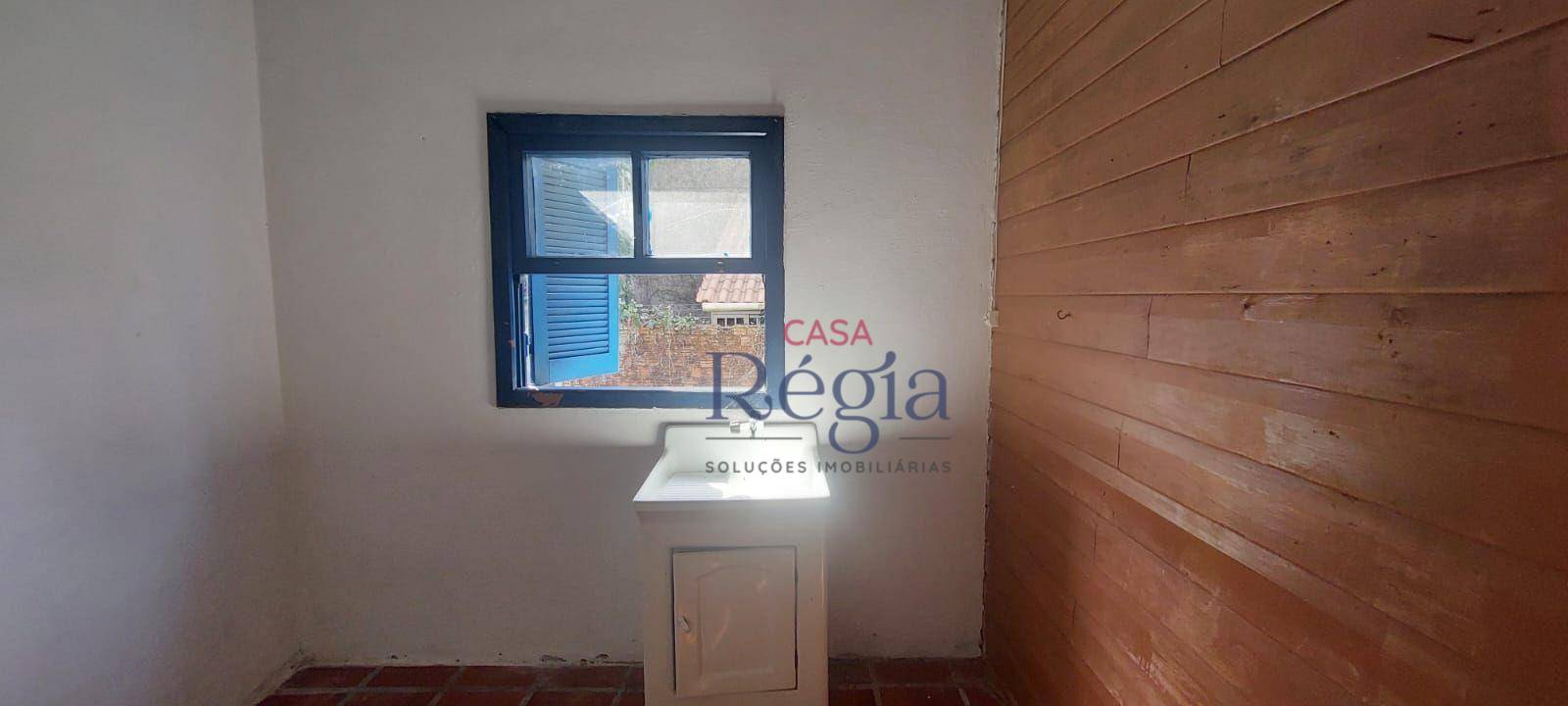 Casa para alugar com 2 quartos, 70m² - Foto 8