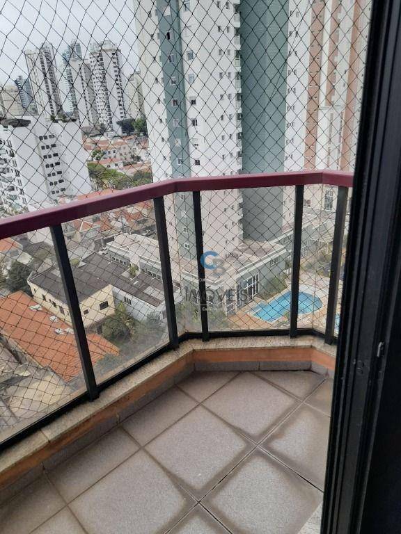 Apartamento à venda com 3 quartos, 117m² - Foto 28