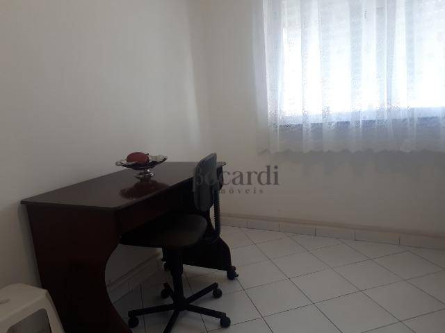 Apartamento à venda com 2 quartos, 70m² - Foto 13