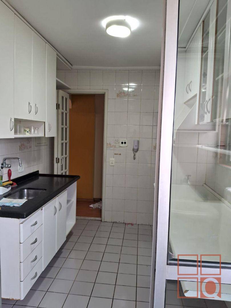 Apartamento à venda com 3 quartos, 74m² - Foto 19