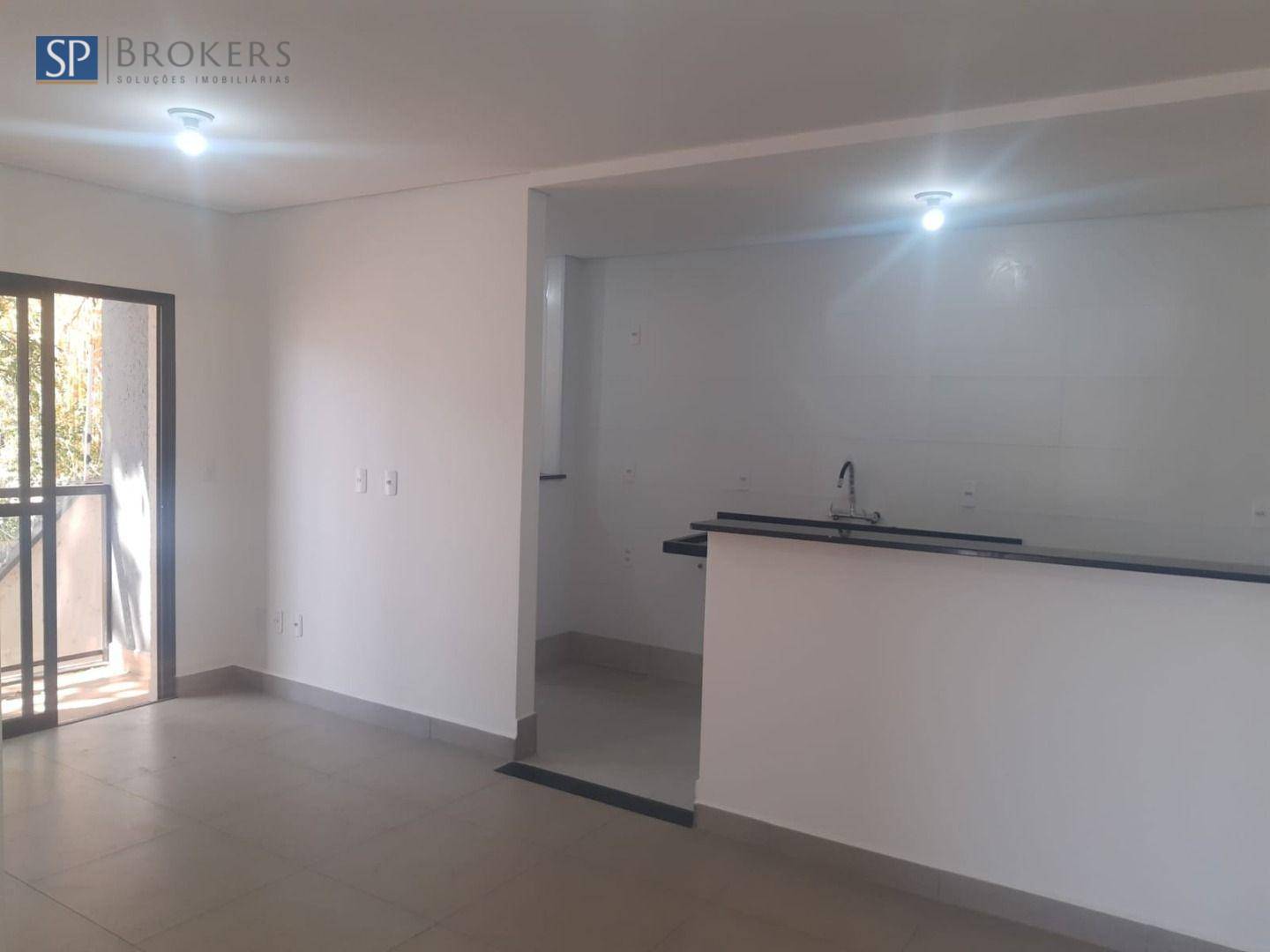 Apartamento à venda com 2 quartos, 61m² - Foto 4